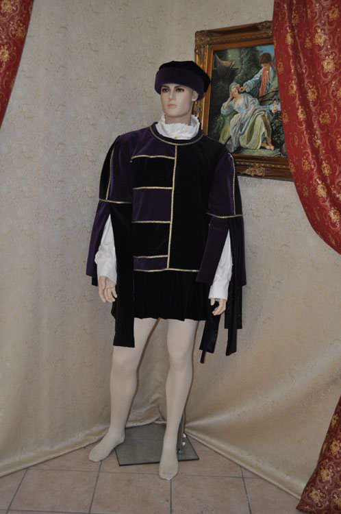 Costume