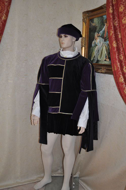 Costume