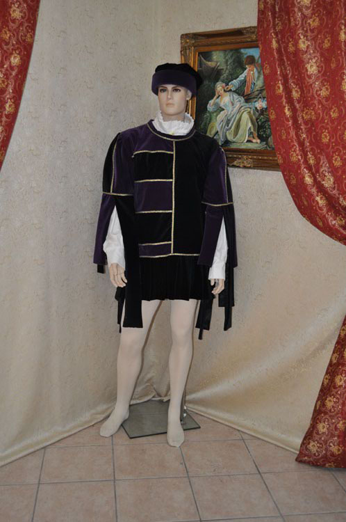 Costume