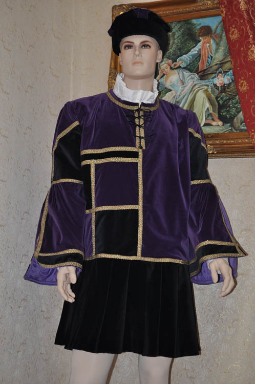Costume