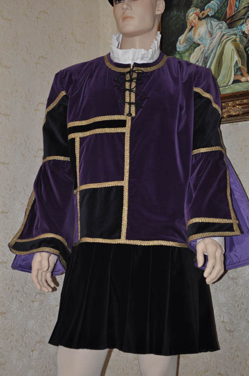 Costume