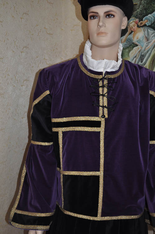 Costume