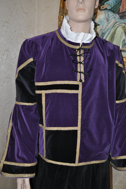 Costume