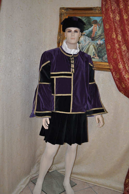 Costume
