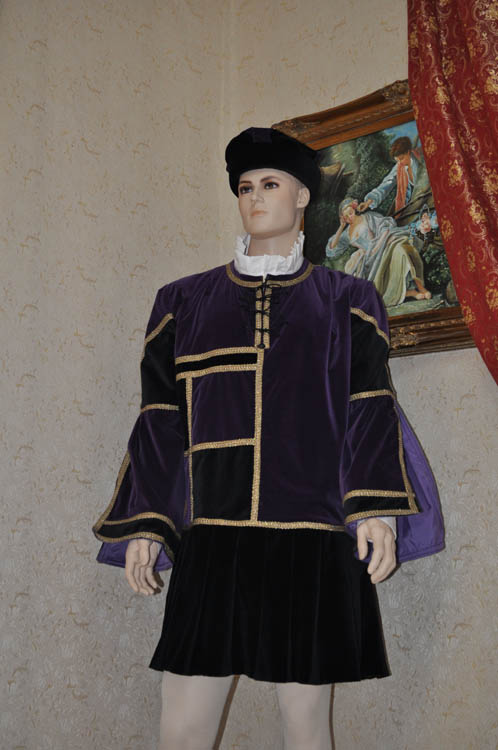Costume