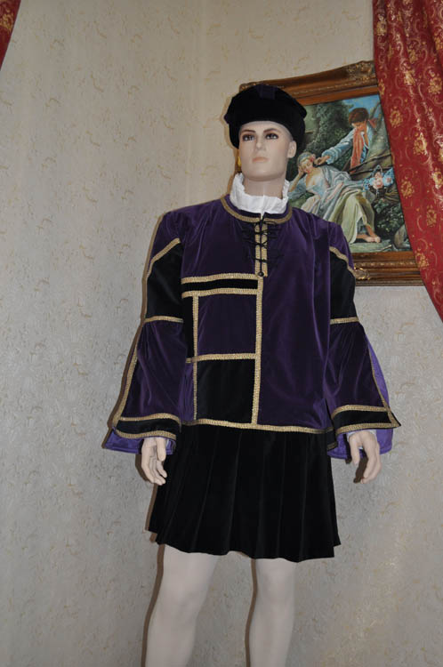 Costume