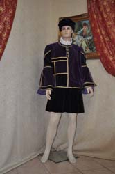 Costume