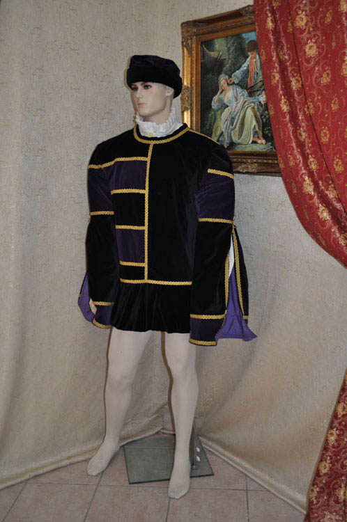 Costume