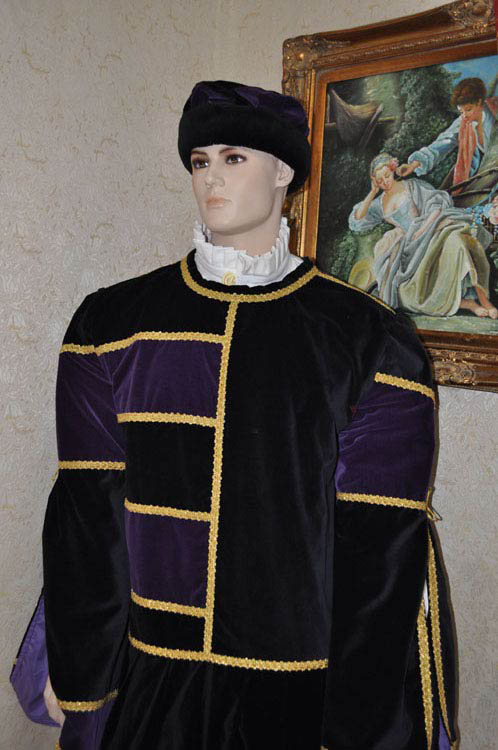 Costume