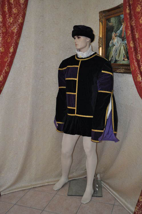 Costume