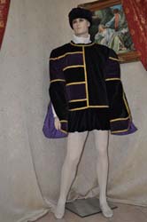 Costume