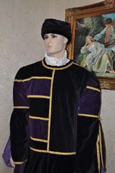 Costume