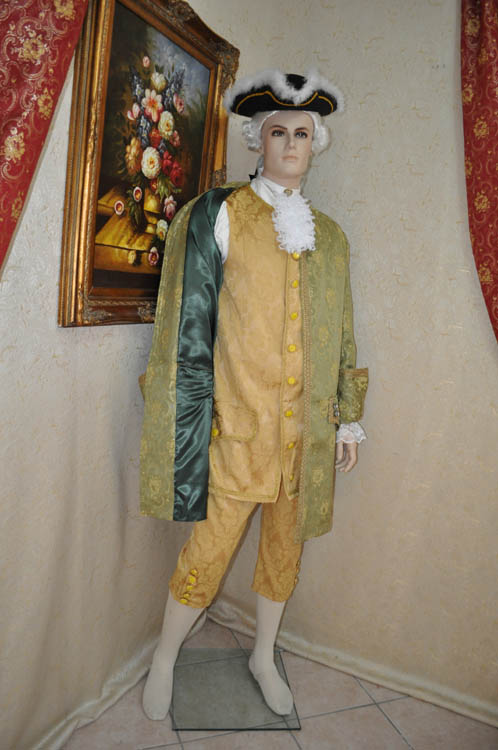 Costume