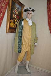 Costume