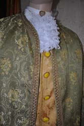 Costume