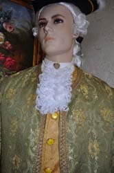 Costume