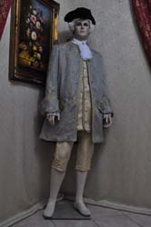 Costume
