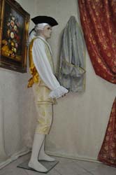 Costume