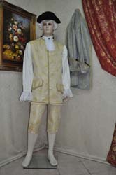Costume