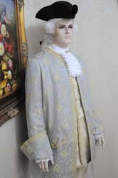 Costume