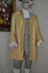 Costume