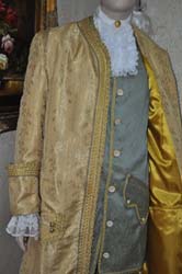 Costume