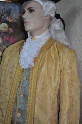 Costume