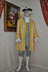 Costume
