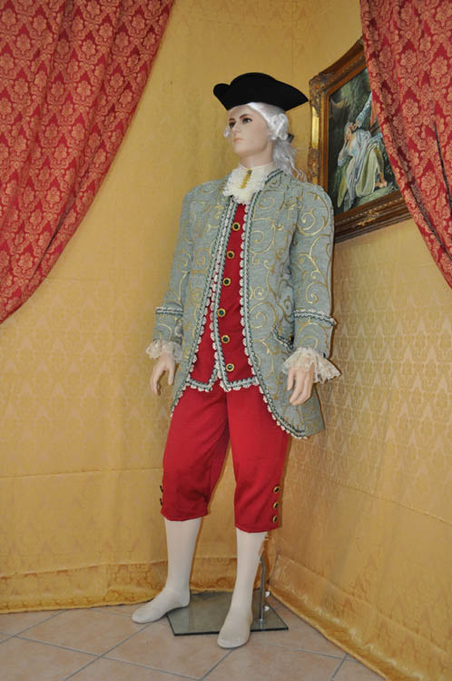 Costume