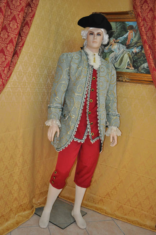 Costume