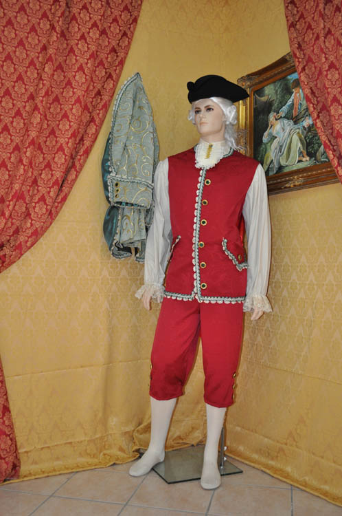 Costume