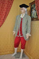 Costume