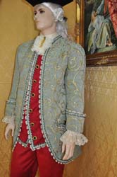 Costume