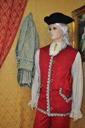 Costume