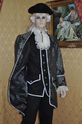 Costume