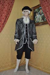 Costume