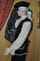 Costume