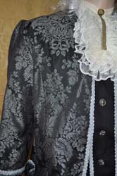 Costume