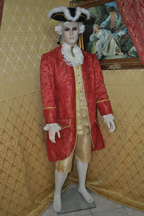 Costume