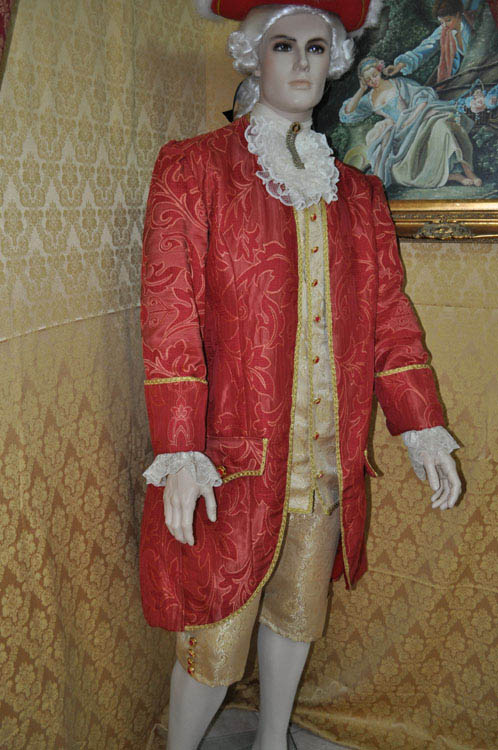 Costume