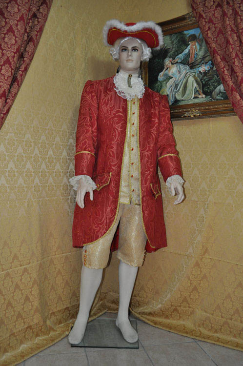 Costume