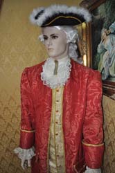 Costume