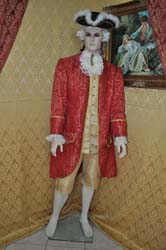 Costume