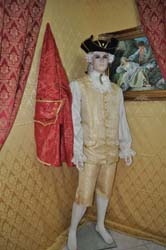 Costume