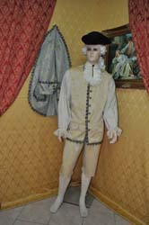 Costume