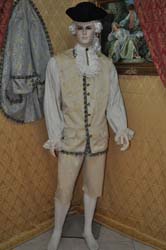 Costume