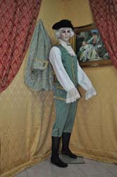 Costume