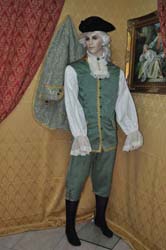 Costume