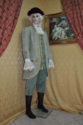 Costume