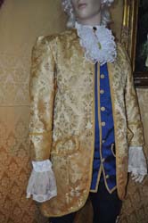 Costume